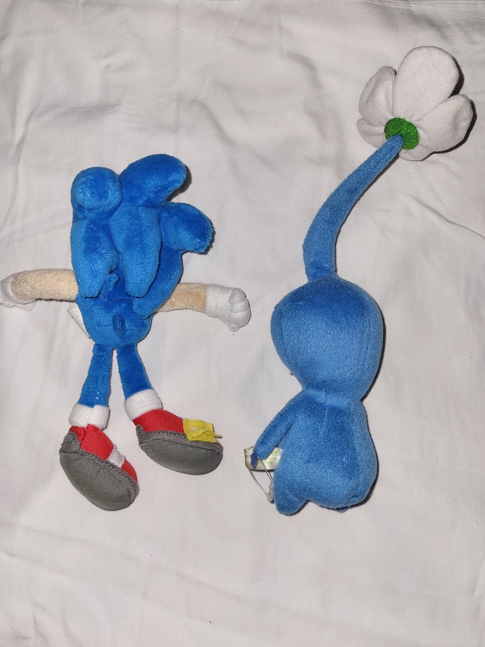 SEGA Sonic the Hedgehog Plush Toy - Blue Plush for Kids - Picture 2 of 2